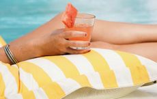 Article Image for Guide to Choosing the Right Sunscreen for Your Skin
