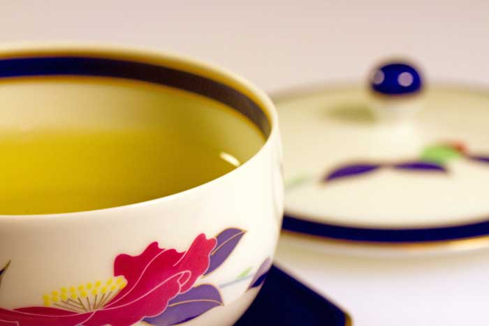 The Health and Beauty Benefits of Drinking Tea