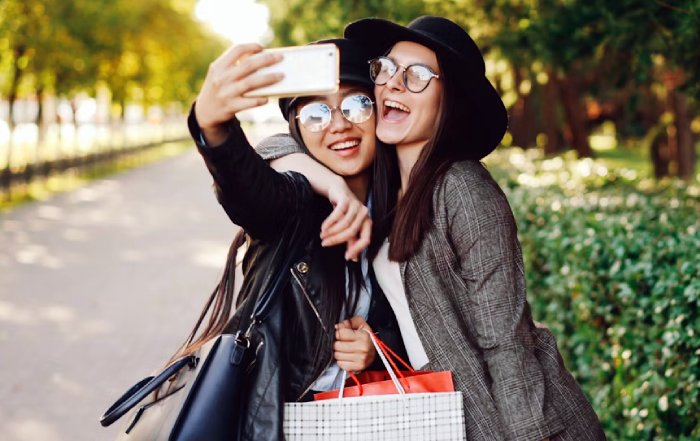 Article Image for The Influence of Social Media on Beauty Trends